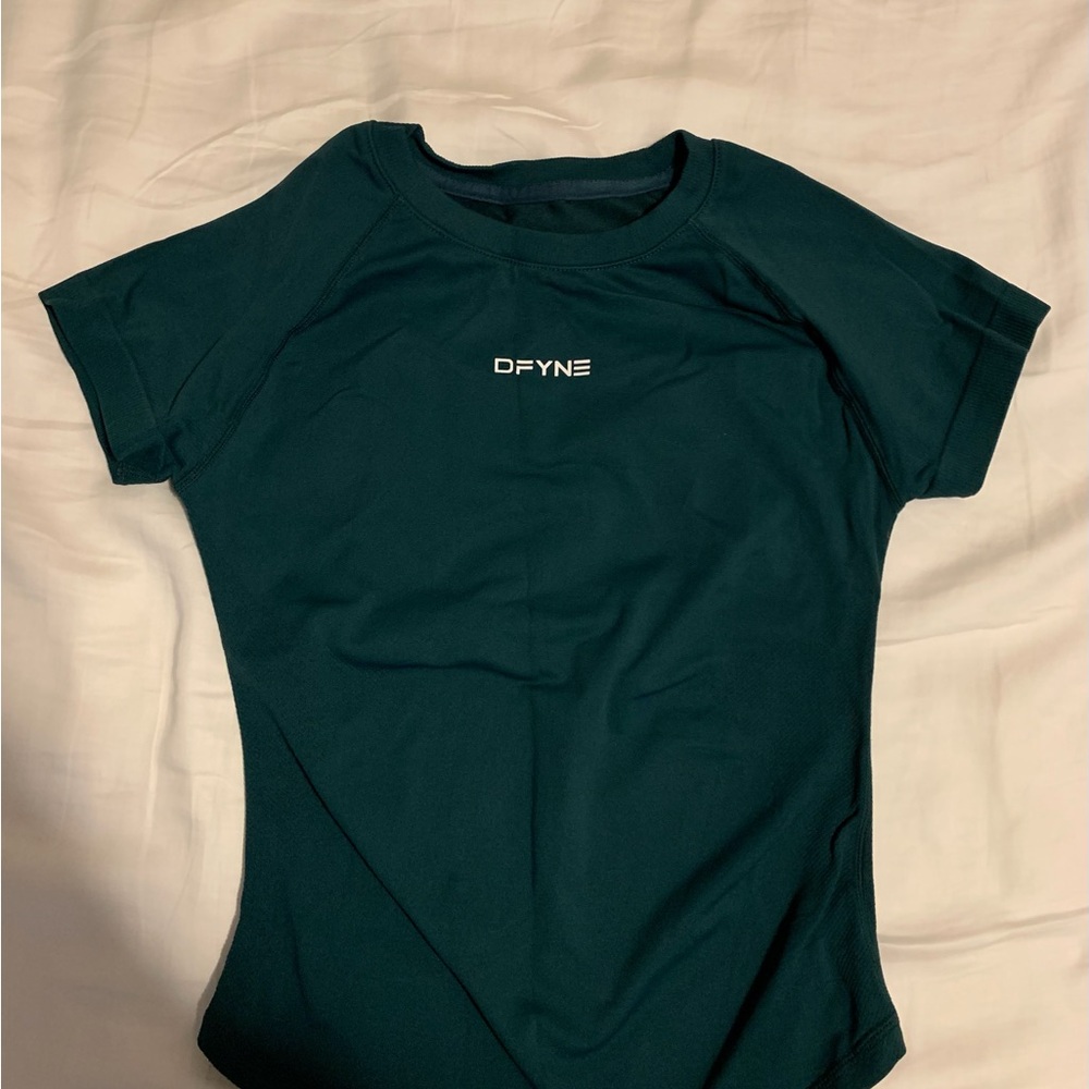 DFYNE Short Sleeve Compression Top